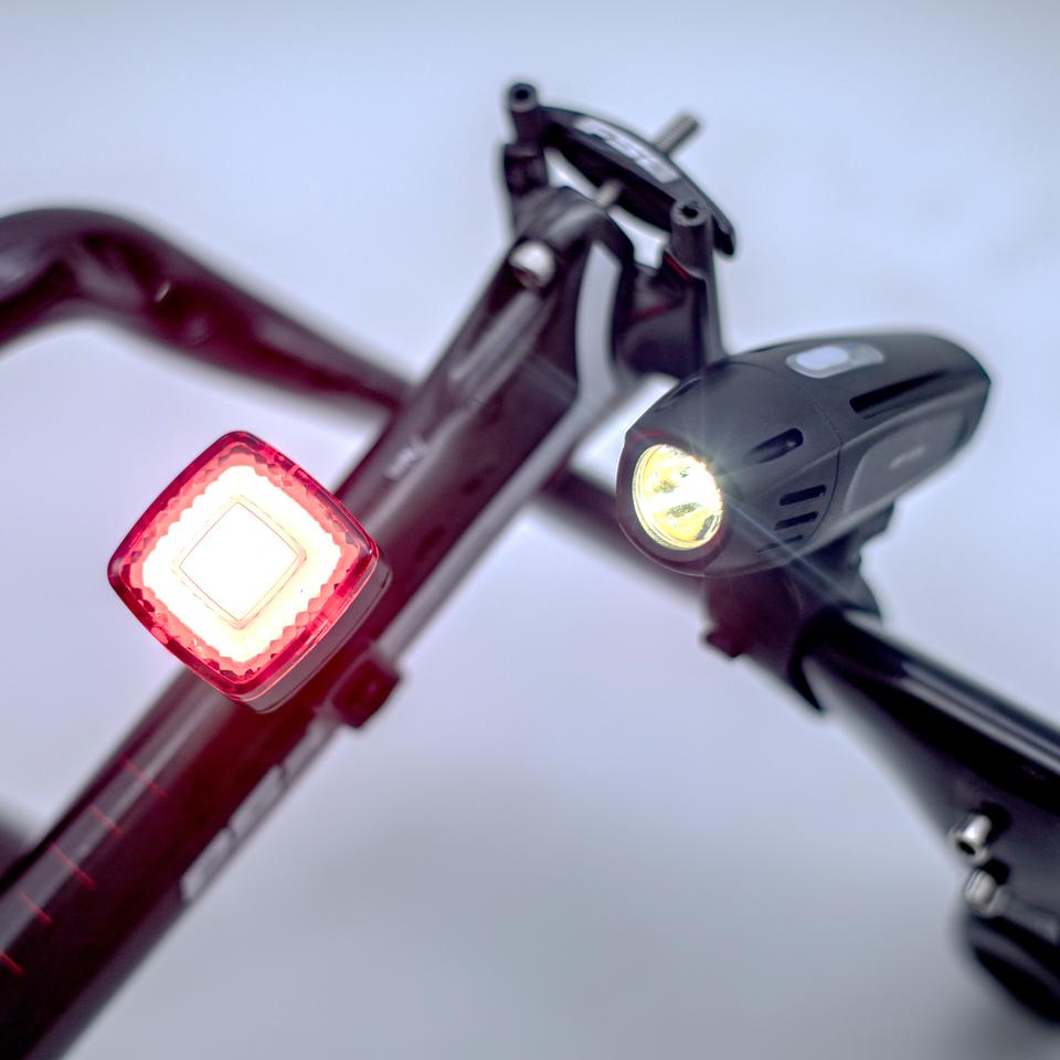 UPTEN LED BICYCLE FLASH LIGT